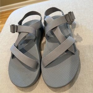 Chaco Men's Sandals with Gray Straps 13 NWOT